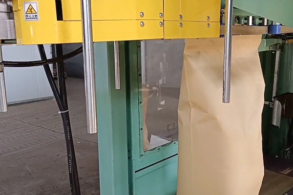 Automatic Open-Mouth Bagging Machine